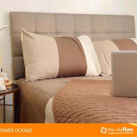 The City Flats Amorsolo Makati City Dış mekan fotoğraf